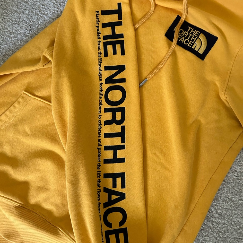 The North Face Yellow Sweatshirt Womens Medium